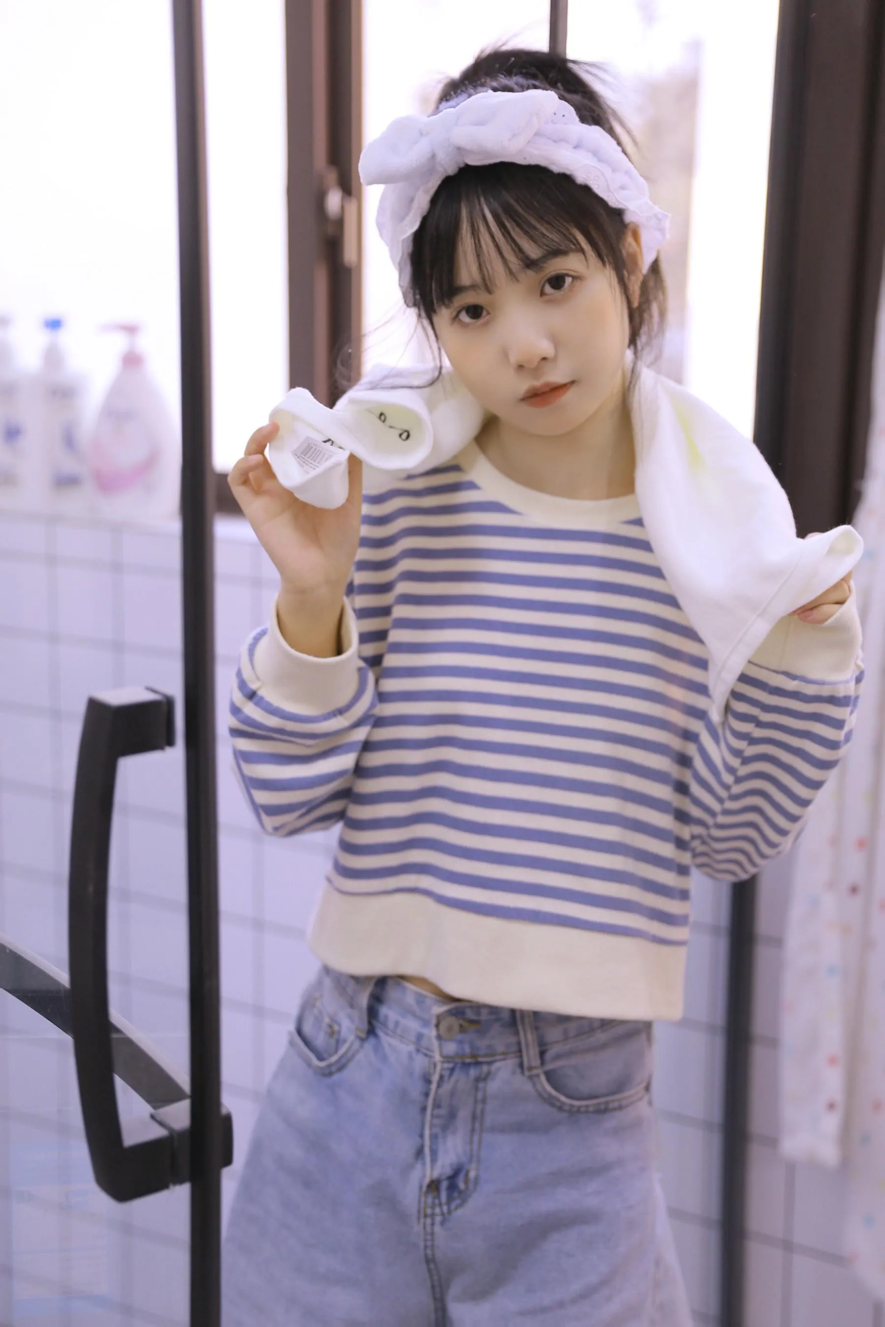 [YITUYU艺图语]2022.09.16 浴室少女 小米 [24P]插图1